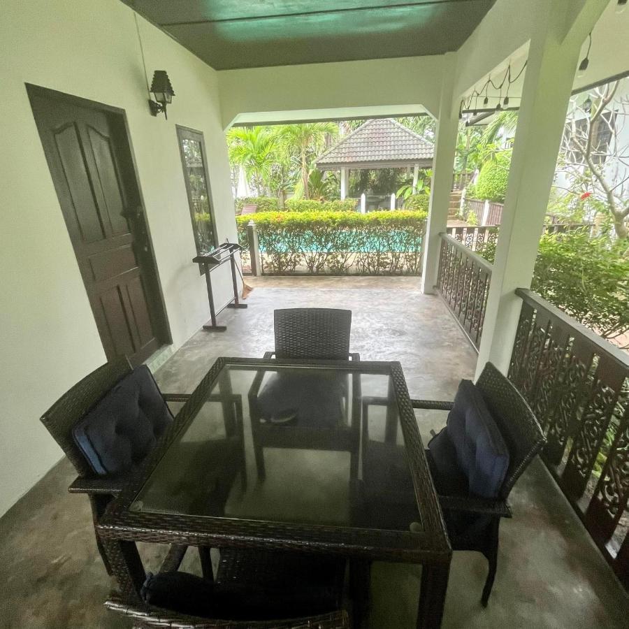 Baan Sawainam Bed & Breakfast Koh Tao Exterior photo